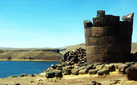 Chullpa - Sillustani (Puno-Perú)
